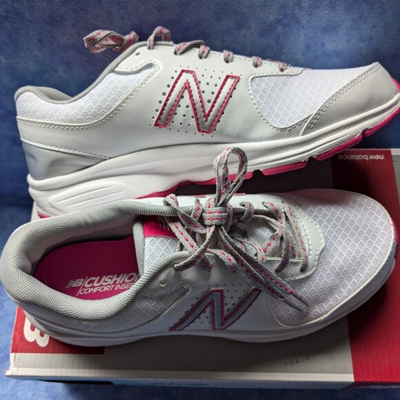 New Balance Walking Shoes WIDE - Picture 3 of 8